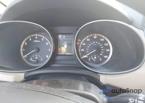 2017 Hyundai Santa Fe Sport 2.4L z USA, uszkodzony, nr VIN 5XYZT3LB1HG499667